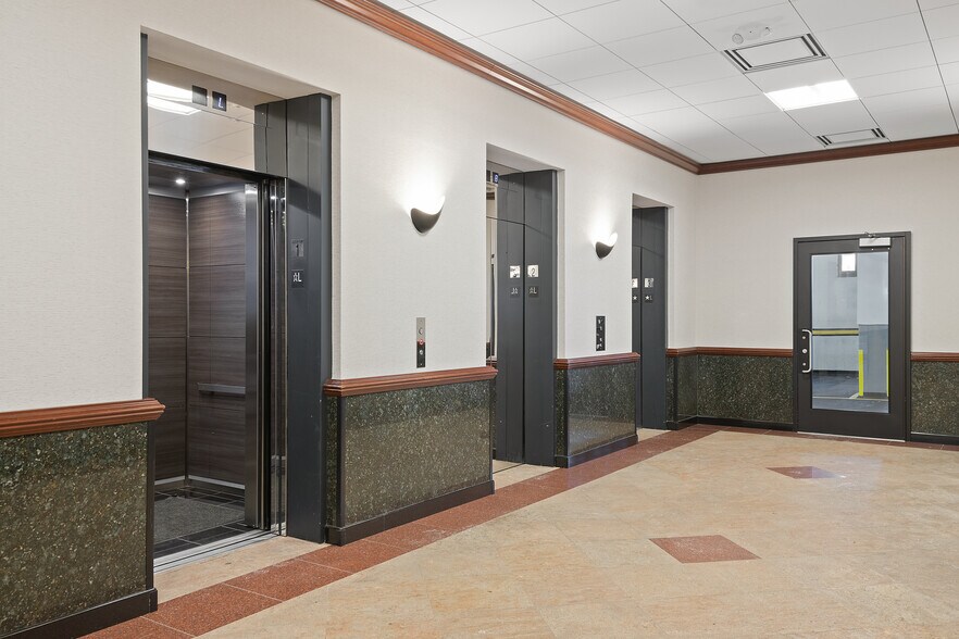 More Photos Of 2 Monument Sq, Portland Office For Lease