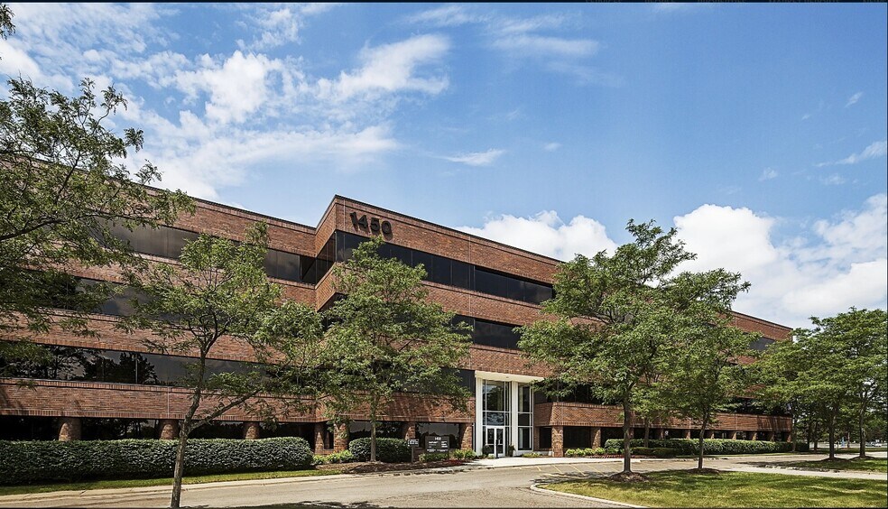 More Photos Of 1450 W Long Lake Rd, Troy Office For Lease