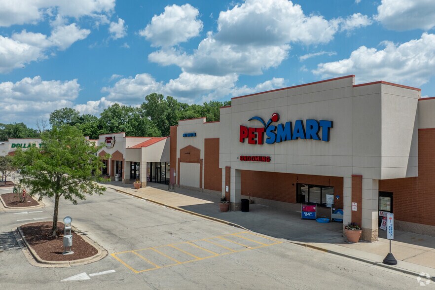 Primary Photo Of 2189 75th St, Darien Unknown For Lease