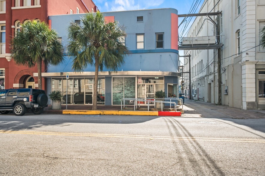 More Photos Of 515 22nd St, Galveston General Retail For Sale