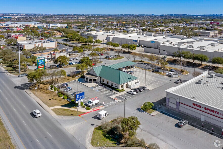 More Photos Of 11309-11323 Bandera Rd, San Antonio Unknown For Lease