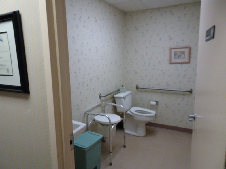 More Photos Of 195 Route 46, Mine Hill Medical For Sale