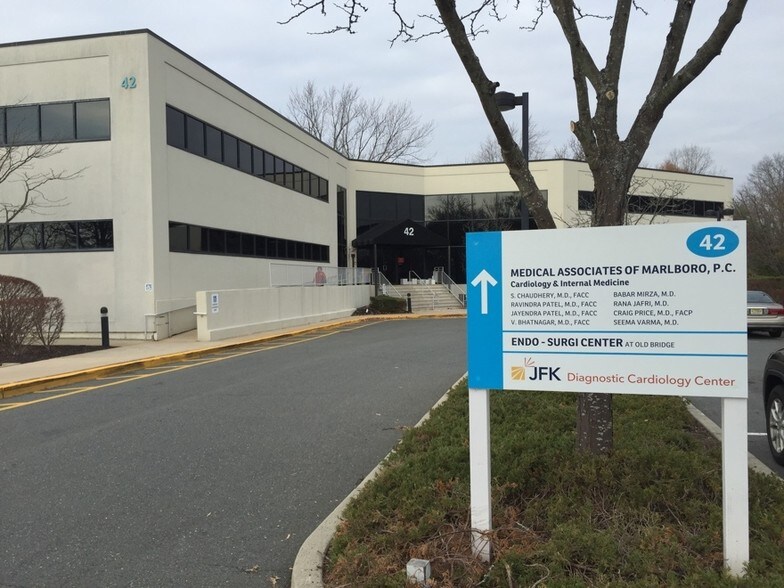 More Photos Of 42 Throckmorton Ln, Old Bridge Medical For Lease