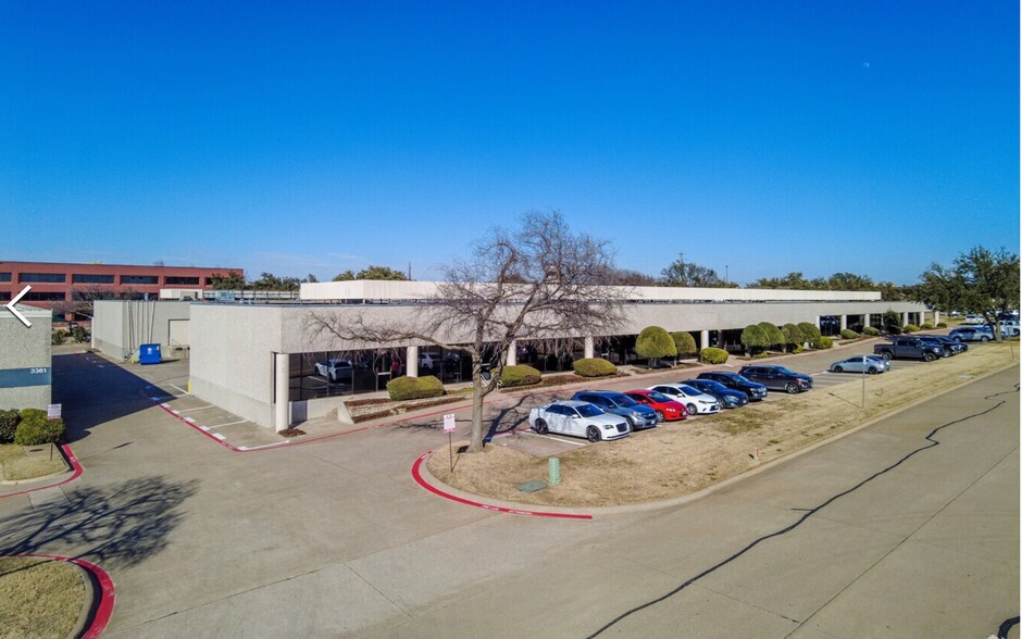 More Photos Of 2101 Midway Rd, Carrollton Light Manufacturing For Lease