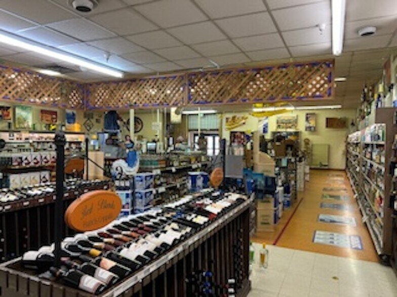 More Photos Of 4794 N Virginia St, Reno Storefront Retail Office For Lease