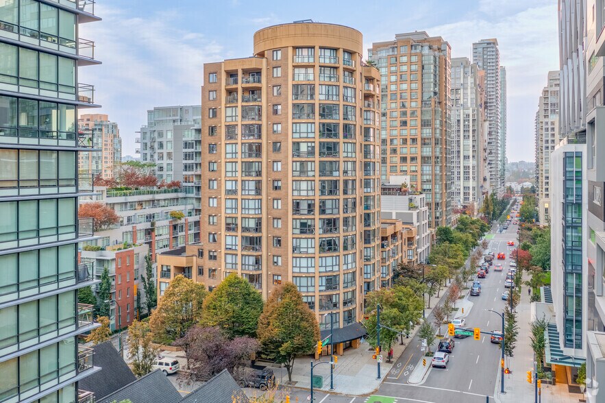 More Photos Of 1128 Richards St, Vancouver Apartments For Sale