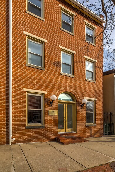 More Photos Of 723 S Charles St, Baltimore Office Residential For Sale