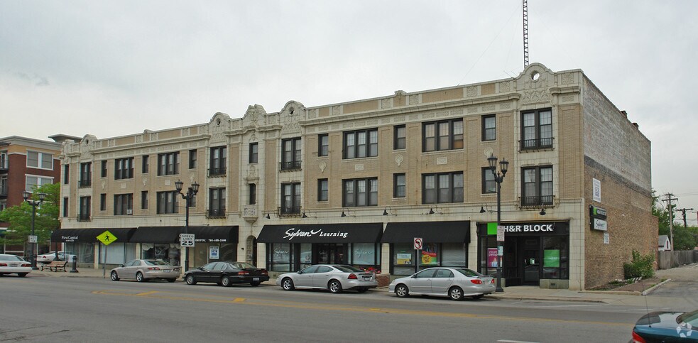 More Photos Of 7211-7227 Madison St, Forest Park Storefront Retail Office For Lease
