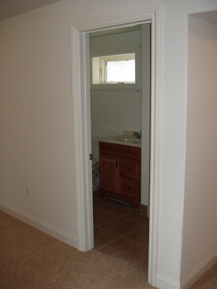 More Photos Of 333 G St, San Rafael Apartments For Sale