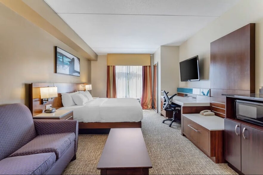 More Photos Of 7230 Region Ln, Knoxville Hotel For Sale
