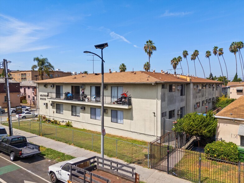More Photos Of 1911 W 2nd St, Los Angeles Apartments For Sale
