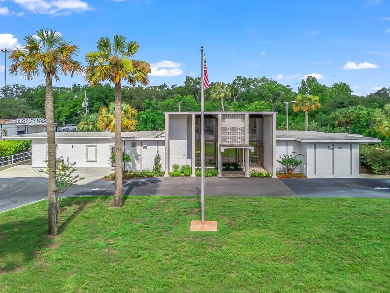 More Photos Of 837 S Main St, Wildwood Medical For Lease