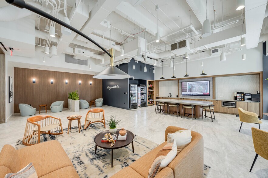 More Photos Of 16633 N Dallas Pky, Addison Office For Lease