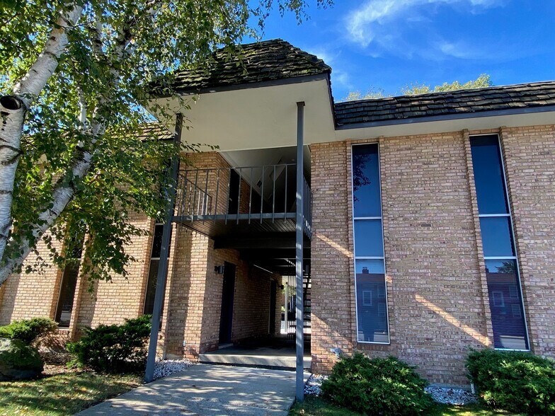 More Photos Of 1817 W Stadium Blvd, Ann Arbor Medical For Lease