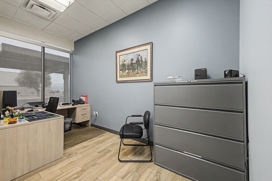 More Photos Of 230 N 48th Ave, Phoenix Manufacturing For Lease