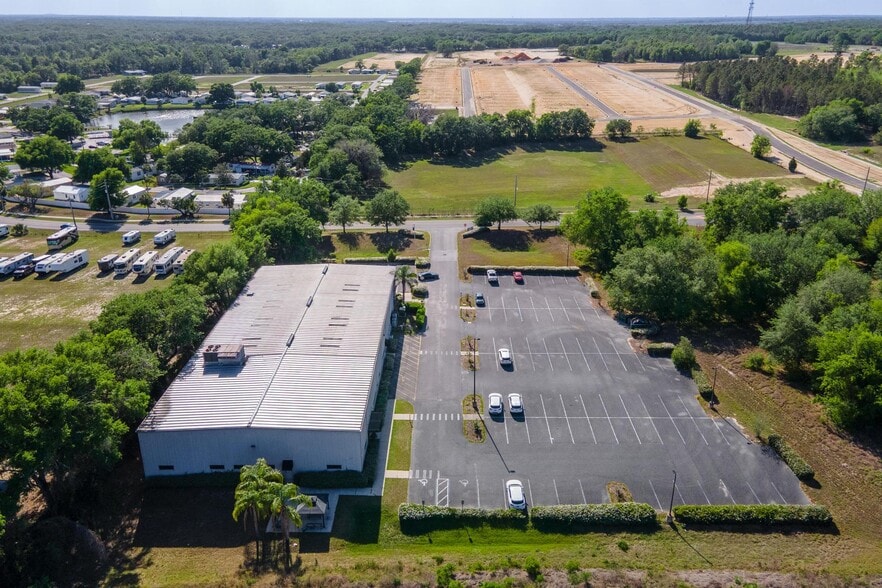 More Photos Of 1904 Thomas Ave, Leesburg Office For Sale