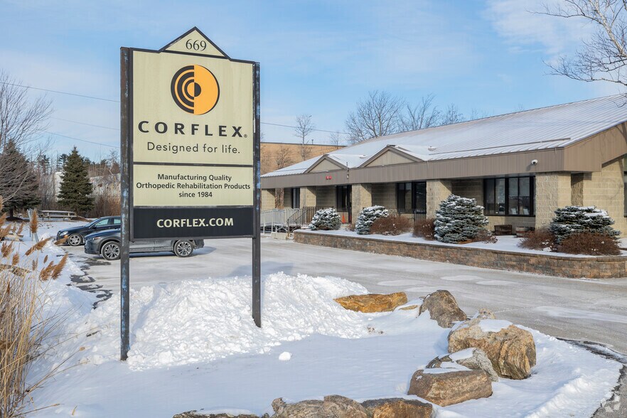 Primary Photo Of 669 E Industrial Park Dr, Manchester Light Manufacturing For Sale