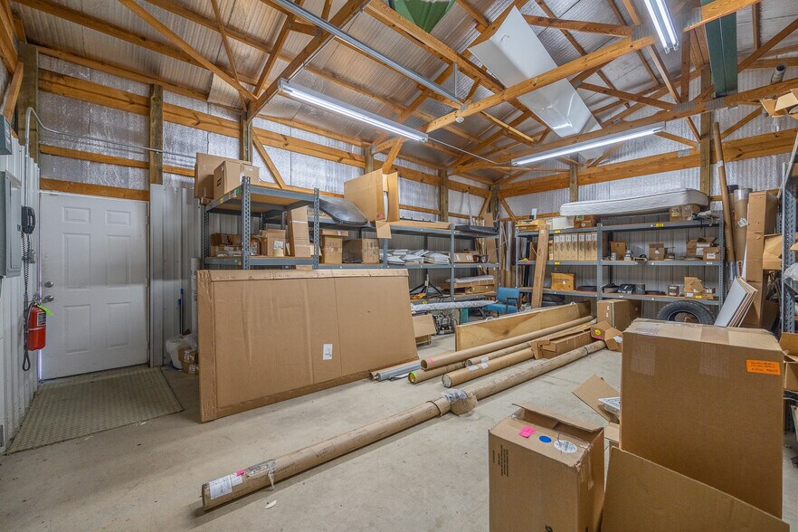 More Photos Of 18256 Campground Rd, Phillipsburg Auto Dealership For Sale