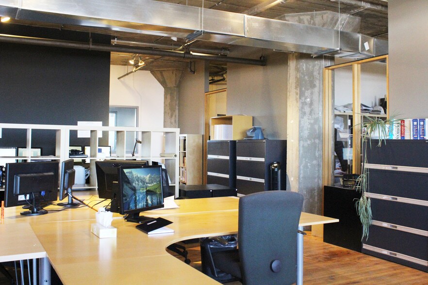 More Photos Of 400 Av Atlantic, Montréal Office For Lease