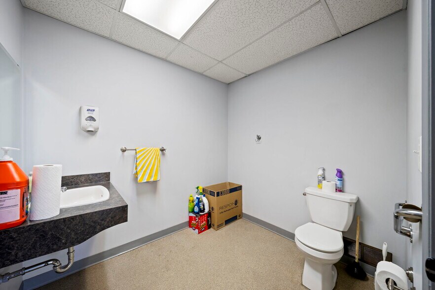 More Photos Of 8028 Edgar Industrial Cres, Red Deer Warehouse For Sale