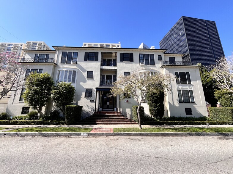 More Photos Of 401 Shirley Pl, Beverly Hills Multifamily For Sale
