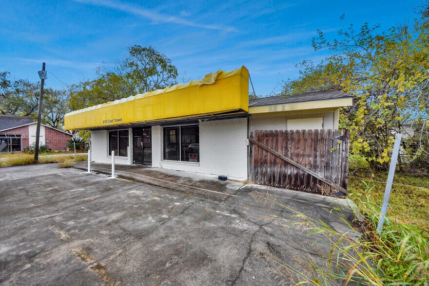 More Photos Of 8101 Tidwell Rd, Houston Freestanding For Sale