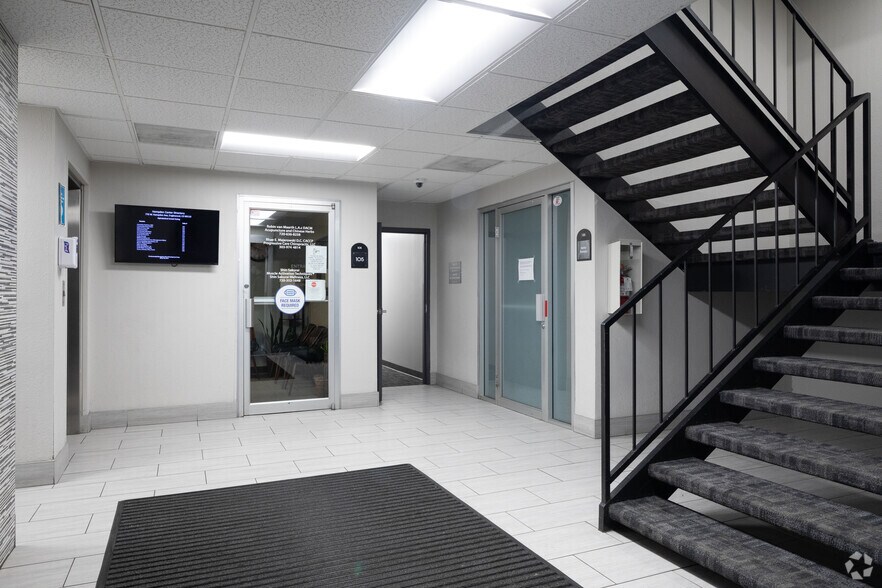 More Photos Of 750 W Hampden Ave, Englewood Office For Lease