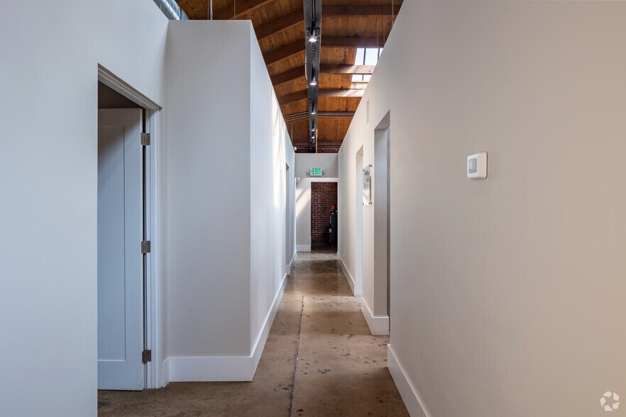 More Photos Of 1361 S Broadway, Denver Storefront Retail Office For Lease