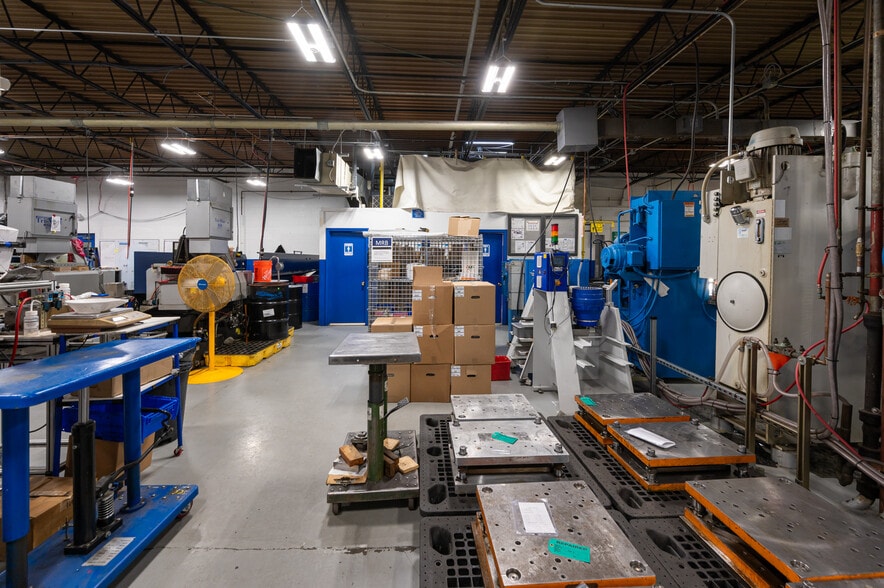 More Photos Of 116 Parker St, Newburyport Manufacturing For Sale