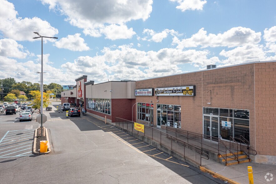 More Photos Of 200 White Horse Pike N, Lawnside Supermarket For Lease