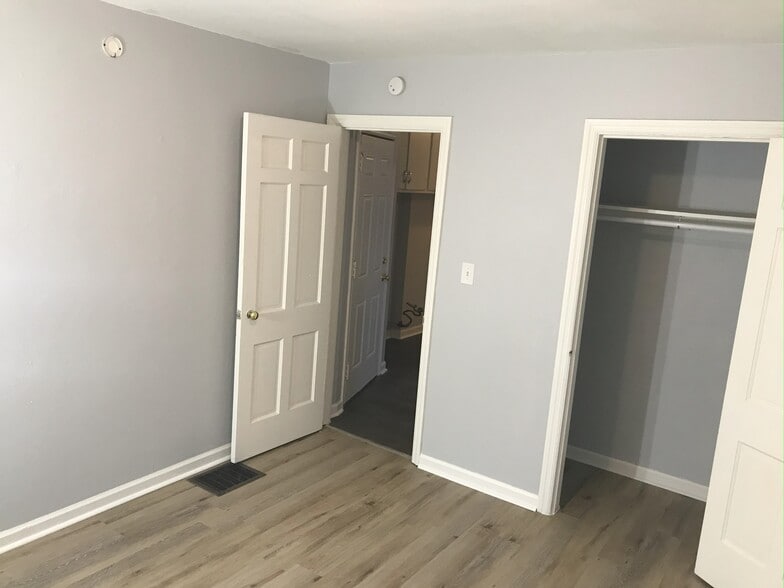 More Photos Of 24 Fernwood Ave, Dayton Apartments For Sale