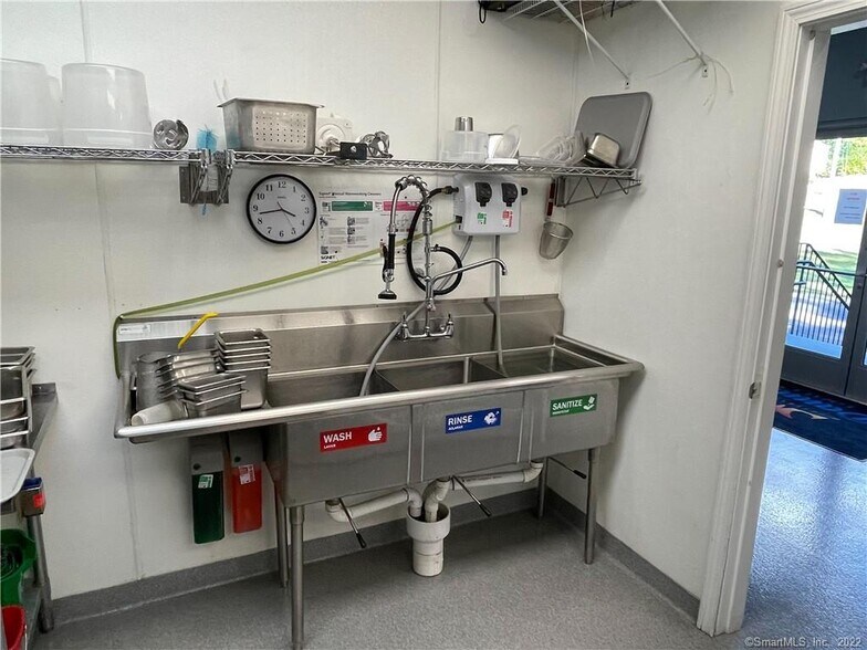 More Photos Of 605 Wolcott Rd, Wolcott Specialty For Sale