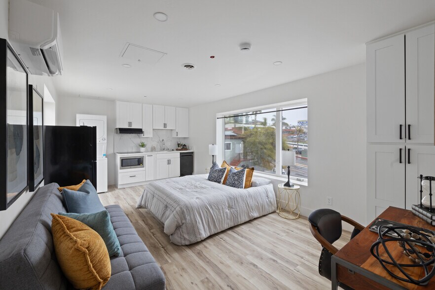 More Photos Of 2521 Columbia St, San Diego Apartments For Sale