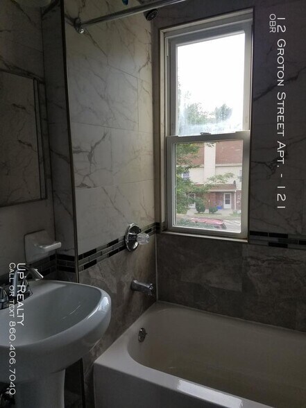 More Photos Of 12-16 Groton St, Hartford Apartments For Sale