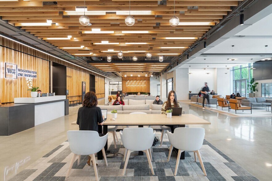 More Photos Of 1711 Boren Ave, Seattle Office For Lease