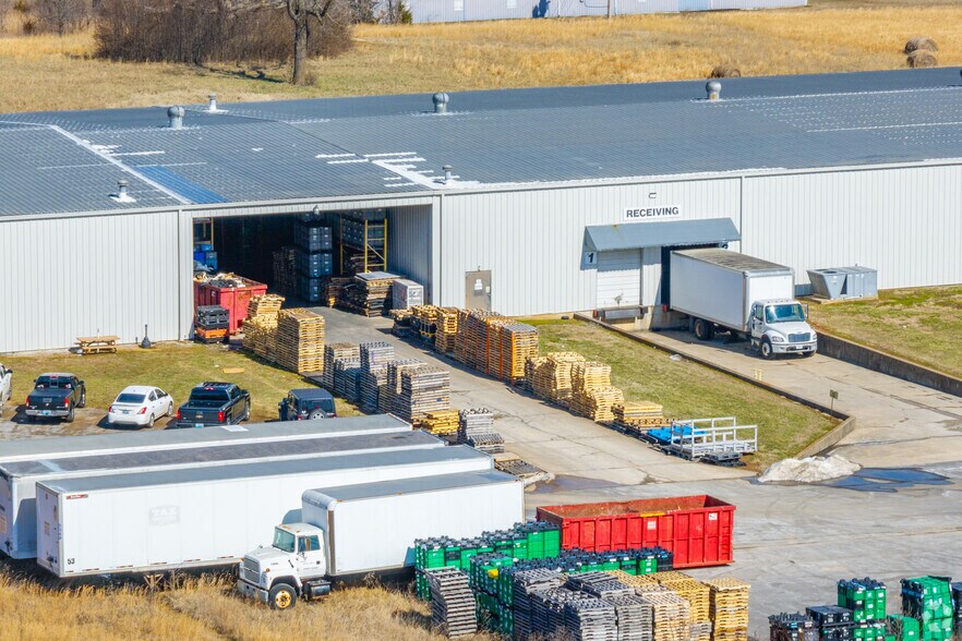 More Photos Of 277 Industrial Dr, Cadiz Manufacturing For Sale