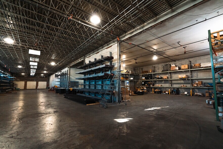 More Photos Of 6701 Moravia Park Dr, Baltimore Warehouse For Lease