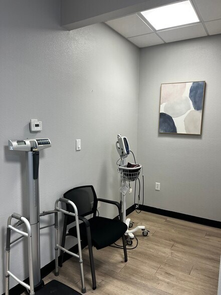 More Photos Of 4585-4589 H.C. Yates Ln, Saint Cloud Office For Sale