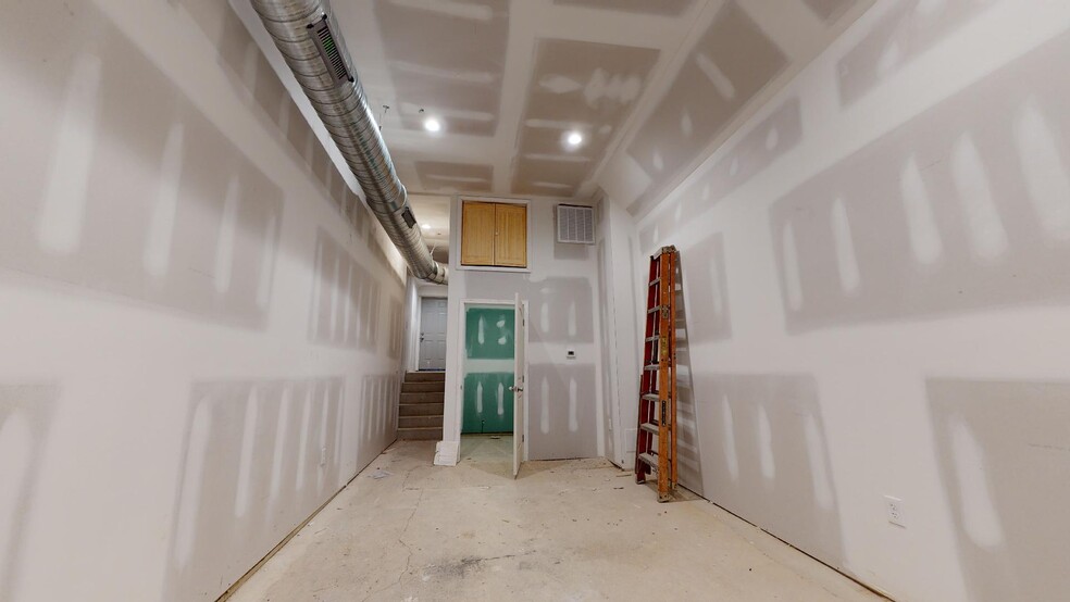 More Photos Of 1030 Hollins St, Baltimore Storefront Retail Office For Lease