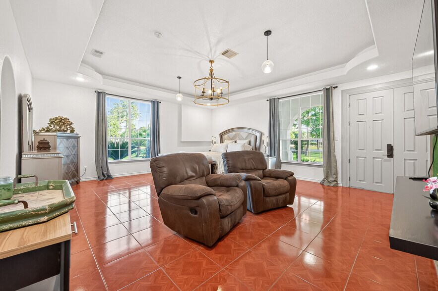 More Photos Of 21832 Rayford Rd, Humble Office For Sale