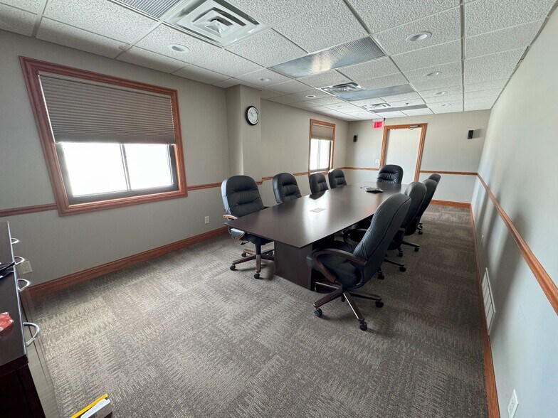 More Photos Of 100 A J Harle Dr, Galena Manufacturing For Sale