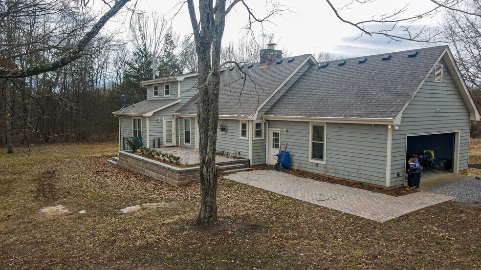 More Photos Of 315 S Posey Hill Rd, Mount Juliet Loft Creative Space For Sale