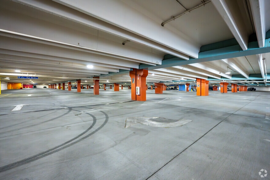 More Photos Of 2100 Louisiana Blvd NE, Albuquerque Office For Lease