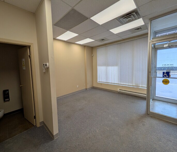 More Photos Of 1215 Halifax St, Regina Industrial For Lease