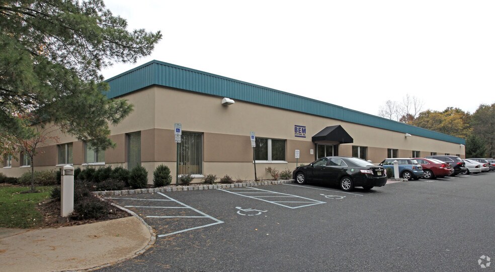 More Photos Of 100 Passaic Ave, Chatham Flex For Lease