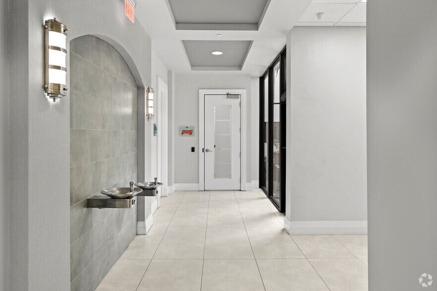 More Photos Of 5300 Broken Sound Blvd NW, Boca Raton Office For Lease