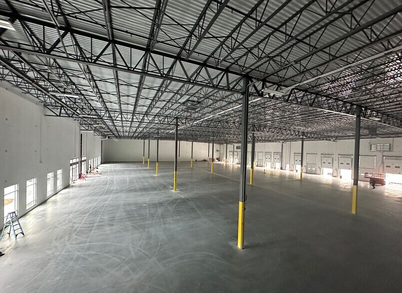 More Photos Of 237 E Main St, Norton Unknown For Lease