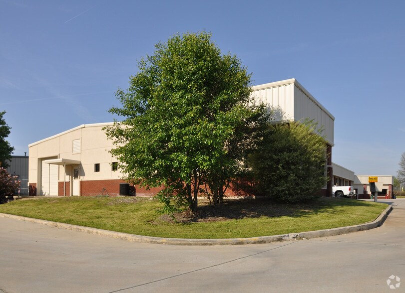 More Photos Of 1850 Sigman Rd NW, Conyers Service For Lease