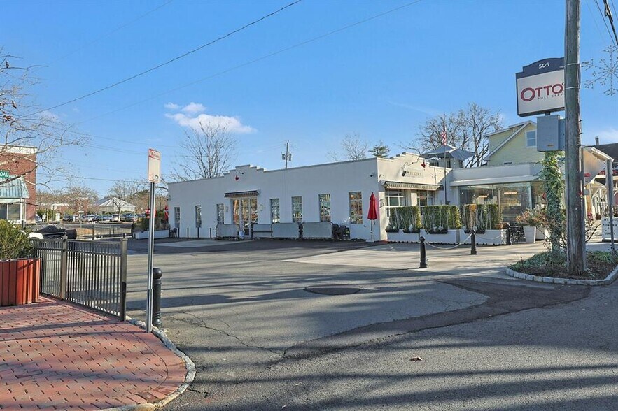 Primary Photo Of 505 Piermont Ave, Piermont Restaurant For Sale