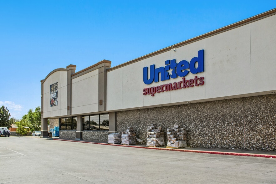 More Photos Of 2751 W County Rd, Odessa Supermarket For Sale